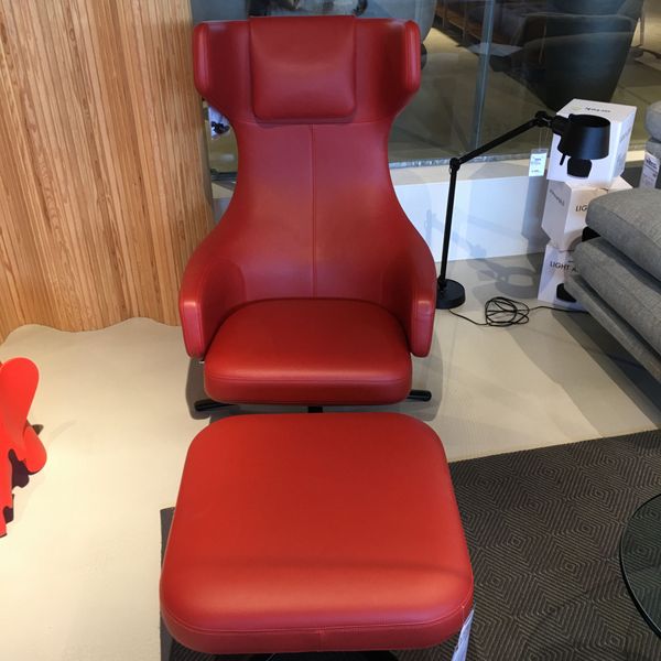 Vitra Repos Grand relaxfauteuil met ottoman - Showroom