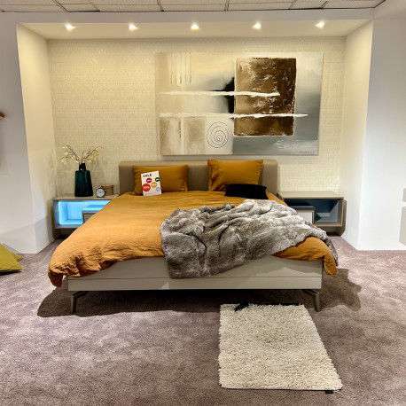laag technisch schoonmaken Hülsta Tetrim bed - 180x210 | Showroommodellen.nl