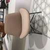 Pode Nihan fauteuil met poef - Showroom