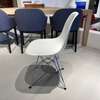 Vitra Eames DSR Plastic Chair eetkamerstoel (set van 5)