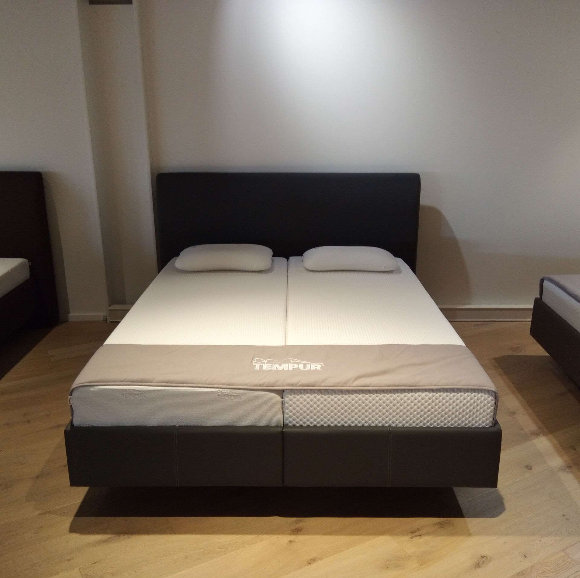 onbetaald Mondstuk vocaal TEMPUR Relax bed - 160x200 | Showroommodellen.nl