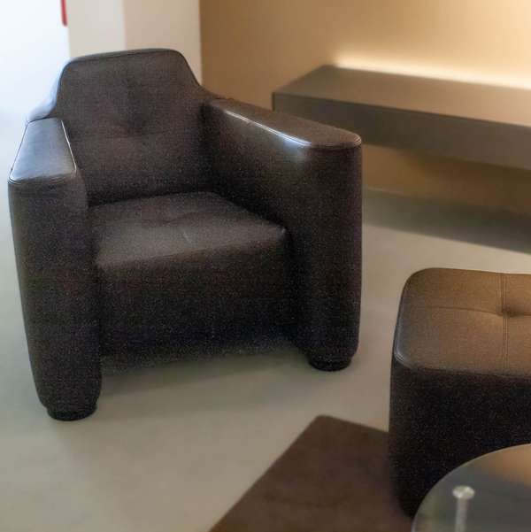 Linteloo Alhambra fauteuil met poef - Showroom