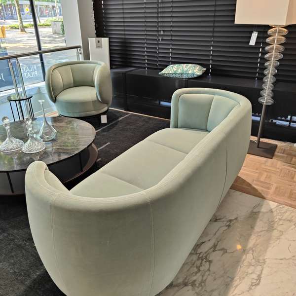 Wittmann Vuelta 2,5-zitsbank met draaifauteuil