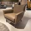 Design on Stock Toma fauteuil