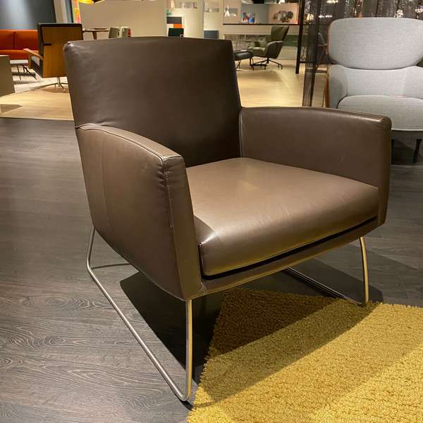Design On Stock Tumbler fauteuil - Showroom