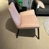 Design on Stock Komio fauteuil