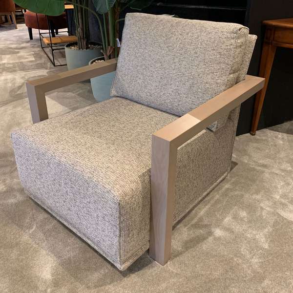 Passe Partout Luigi fauteuil - Showroom