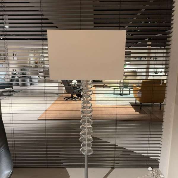 Poltrona Frau Fede staande lamp - Showroom