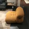 Cassina Soriana fauteuil - Vooraanzicht