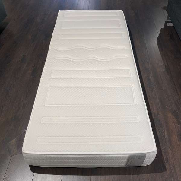 Swissflex Versa 22 matras - 90x210 - Showroom