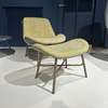 Pode Nihan fauteuil met hocker - Zijaanzicht links
