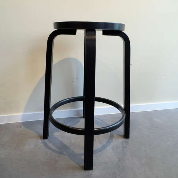 Artek 64 barkruk - Showroom