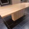 Rolf Benz 8800 eettafel - 200x98 - Details