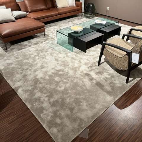 van Besouw 2608 karpet kleur 570 400X400 - Showroom