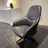 Leolux Lanah draaifauteuil - Showroom