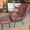 Rolf Benz 594 fauteuil met poef - Zijaanzicht rechts