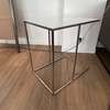 Van Beek Cubic bijzettafel - Zijaanzicht rechts