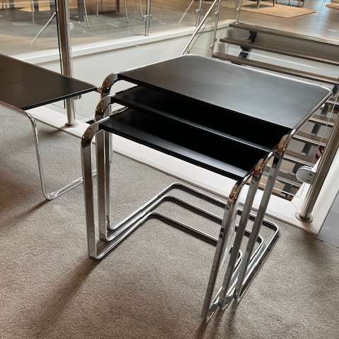 Tecta K3ABC oblique bijzettafel (set van 3) - Showroom