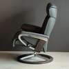 Stressless Magic Large relaxfauteuil met voetenbank - Vooraanzicht