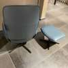 FSM Rex relaxfauteuil met poef - Zijaanzicht rechts