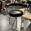 Cassina LC7 Tournant eetkamerstoel - Showroom