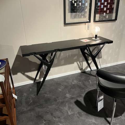 Cassina 816.01 bijzettafel - Showroom