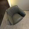 Poltrona frau Archibald fauteuil - Zijaanzicht links