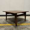 Stellar Works Risom salontafel - Vooraanzicht