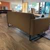Artifort Mare 2,2-zitsbank - Achter aanzicht