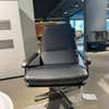 Gelderland 400 Retro draaifauteuil - Showroom