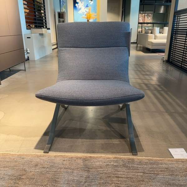 Eyye Juno fauteuil  - Showroom