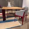 Cassina Ordinal eettafel - 140x140 - Zijaanzicht rechts