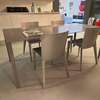 Molteni&C Less eettafel - 190x80 met 4 Alpha eetkamerstoel (set van 4) - Vooraanzicht