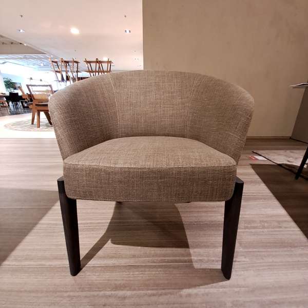 Molteni Chelsea eetkamerstoel low - Showroom