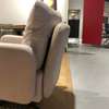 Private Label Kalmar fauteuil met poef - Details