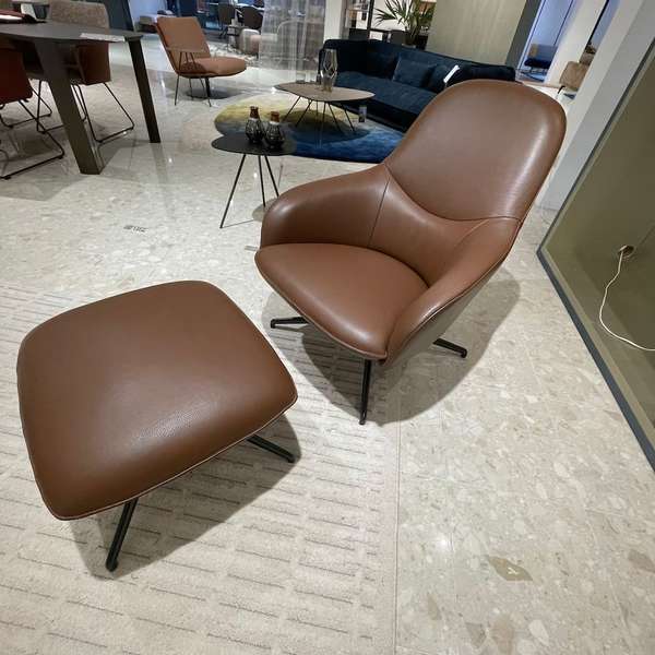 Leolux Lanah draaifauteuil met poef - Materiaal