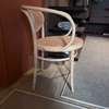 Thonet 210-R eetkamerstoel - Vooraanzicht