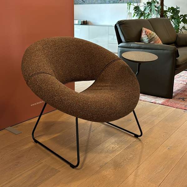 Leolux Mimas fauteuil met tafel - Showroom