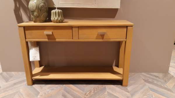 Private Label Liverpool sidetable
