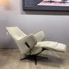 Himolla S-Lounger relaxfauteuil - Vooraanzicht
