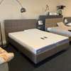 TEMPUR Brown Relax bed - 160x200 verstelbaar - Vooraanzicht