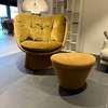 Montis Fabian fauteuil met poef - Showroom