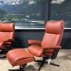 Stressless Aura M relaxfauteuil met hocker - Showroom