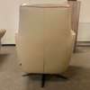 DN Design Naxos draaifauteuil - Achter aanzicht