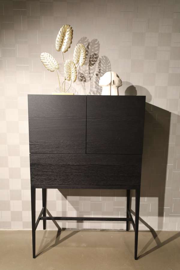 Hofstede Raanhuis dressoir - Materiaal