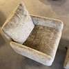 DN Design Yara draaifauteuil met voetenbank - Zijaanzicht links