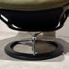 Afbeeldingen van Stressless Aura relaxfauteuil met poef