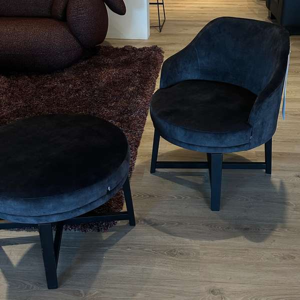 Passe Partout Lima Lamos fauteuil met hocker - Showroom