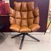 Afbeeldingen van B&B Italia Husk draaifauteuil met poef