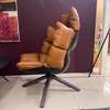 Afbeeldingen van B&B Italia Husk draaifauteuil met poef